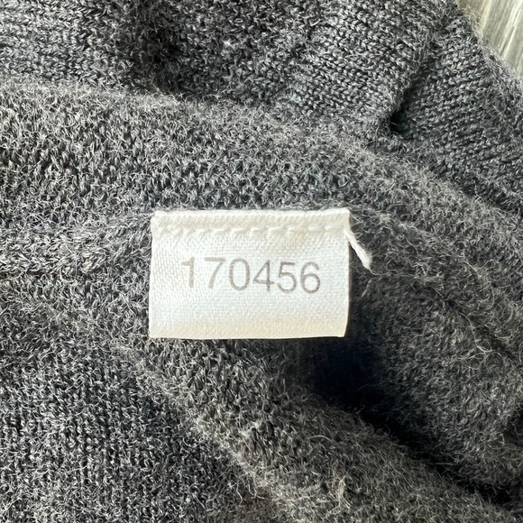 Ann Taylor Faux Wrap pullover V-neck sweater. Gray size XS - Picture 8 of 8